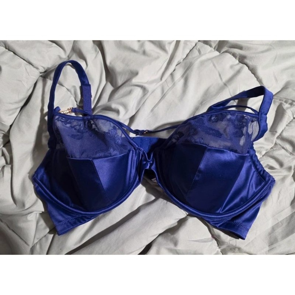 Savage X Fenty Royal Blue Satin and Floral Lace Underwire Bra 40DDD